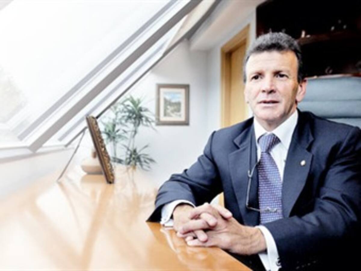 Pliego de cargos al exgerente de Saludcoop Carlos Palacino