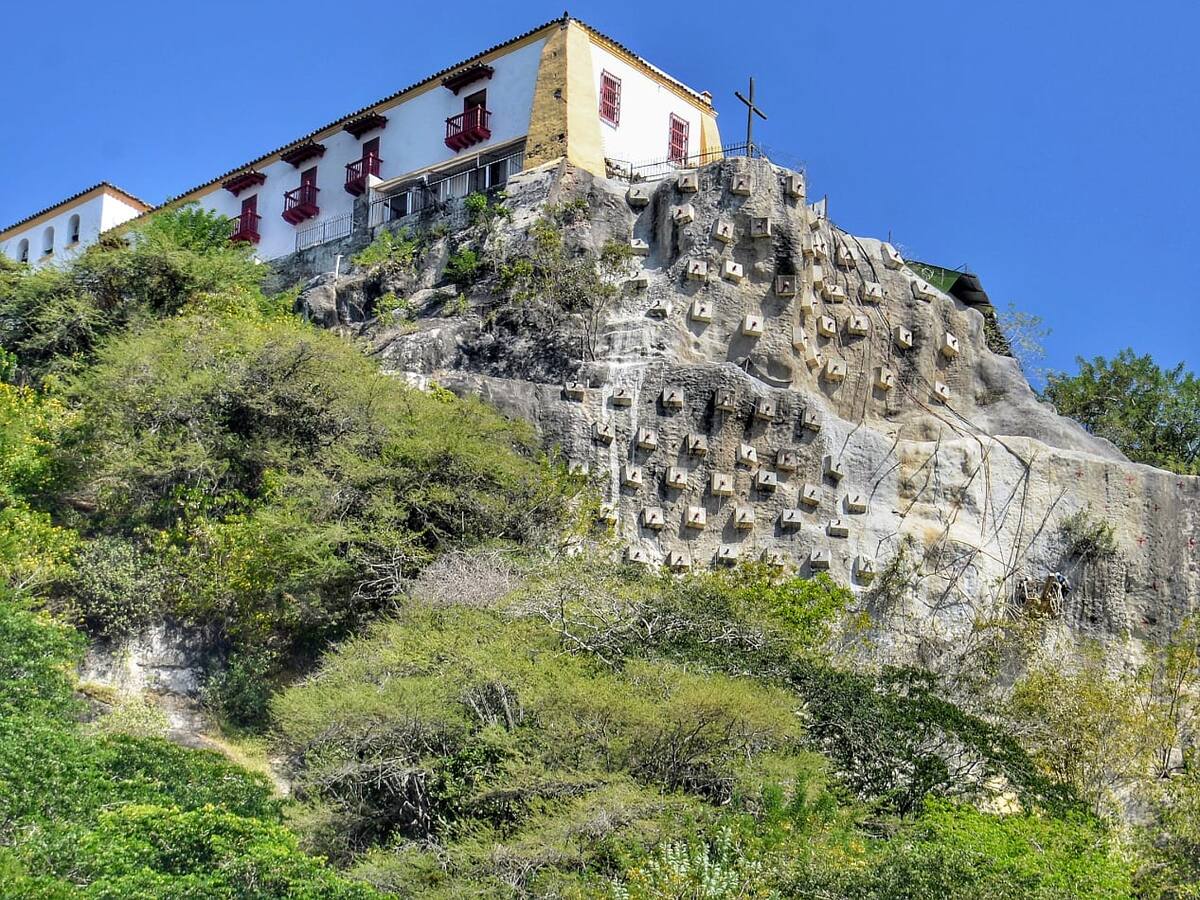 Alcaldía de Cartagena reporta avance del 95 % en la estabilización del Cerro de La Popa