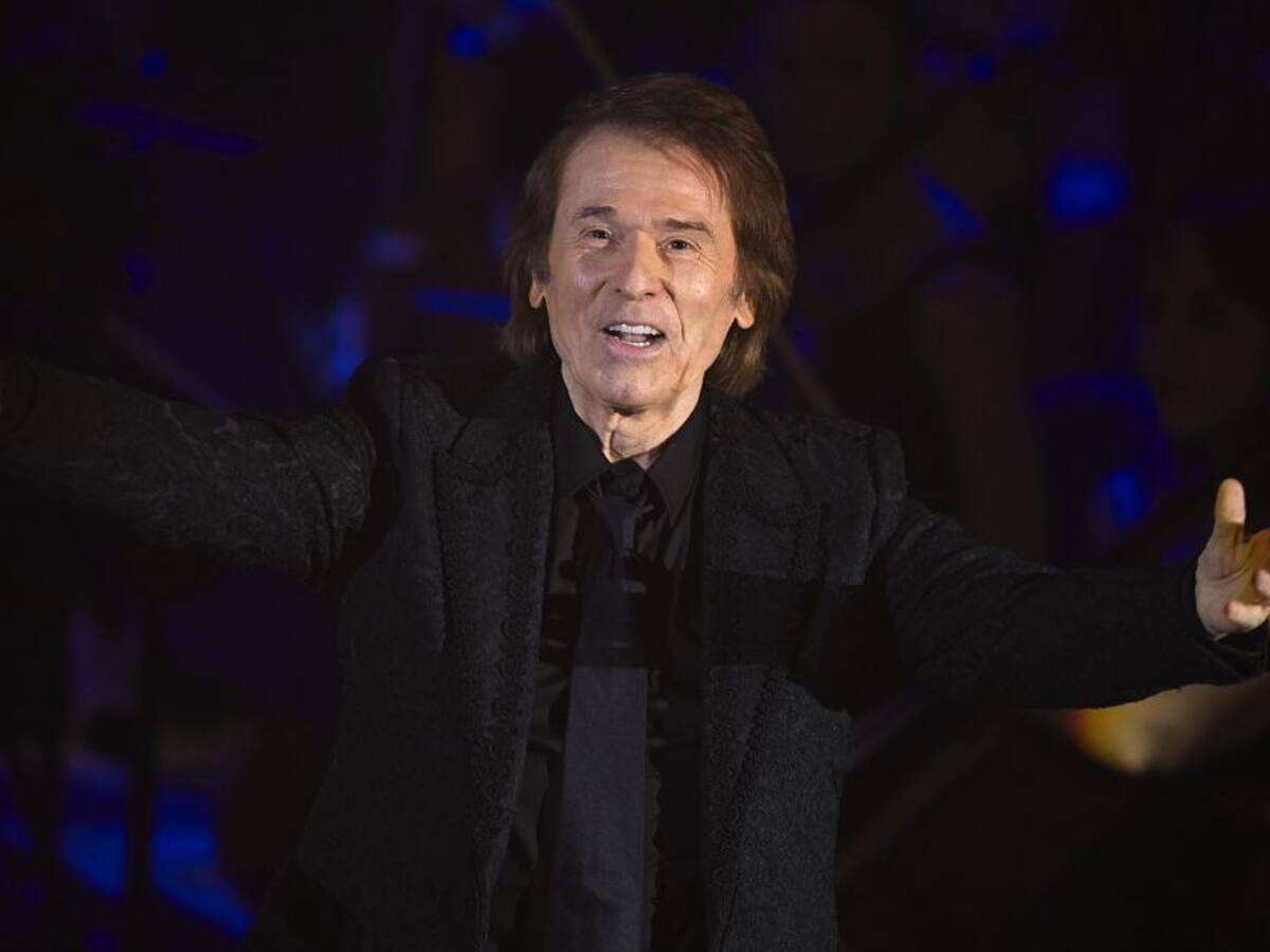 Polémica en Madrid por concierto de Raphael con 5.000 asistentes