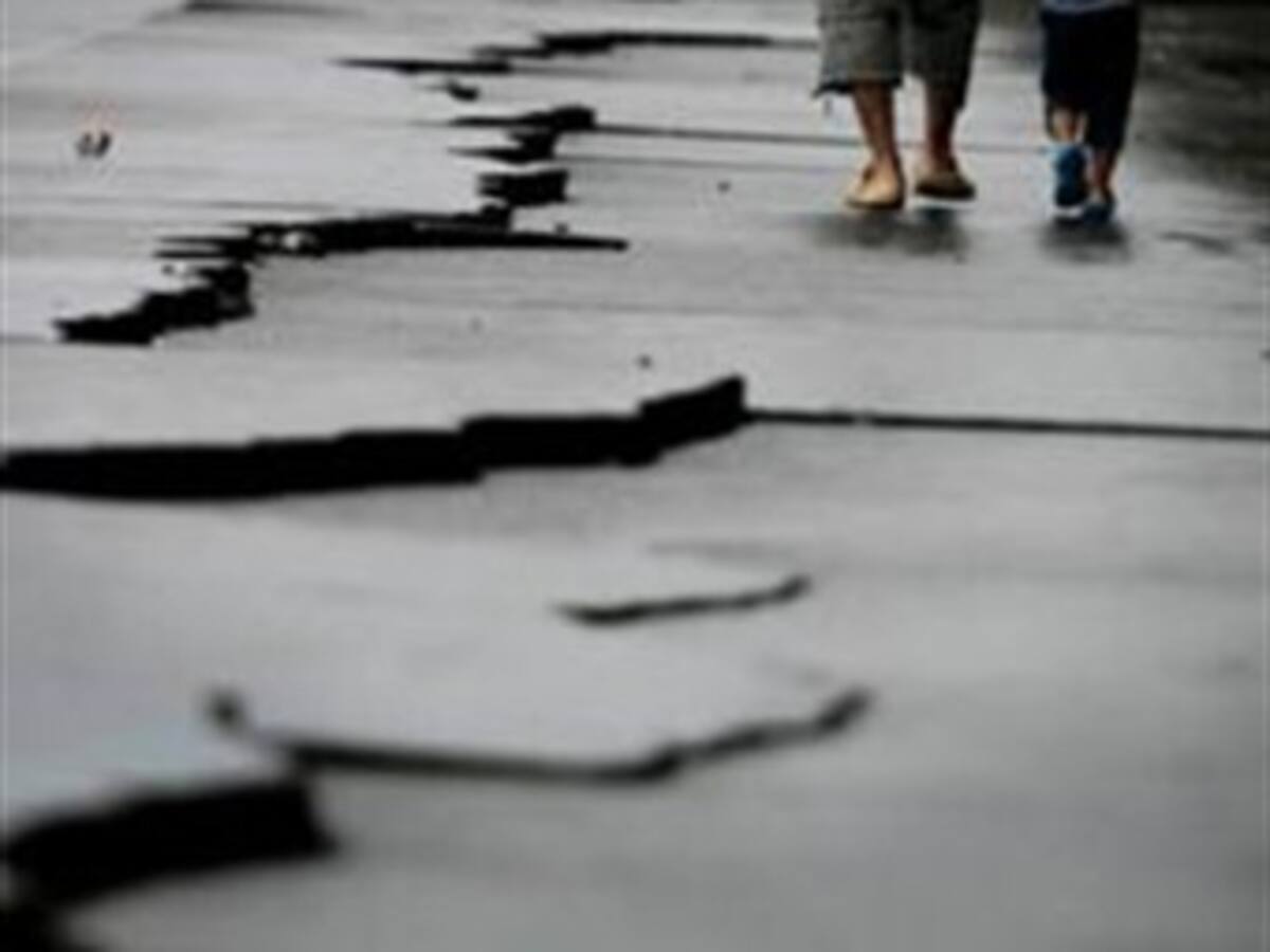 Un sísmo de 6,8 grados sacude Indonesia