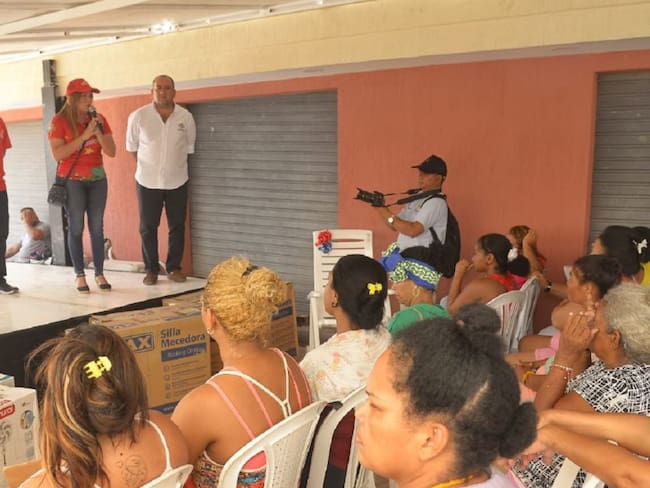 Internas de la cárcel de mujeres de Cartagena recibieron regalos