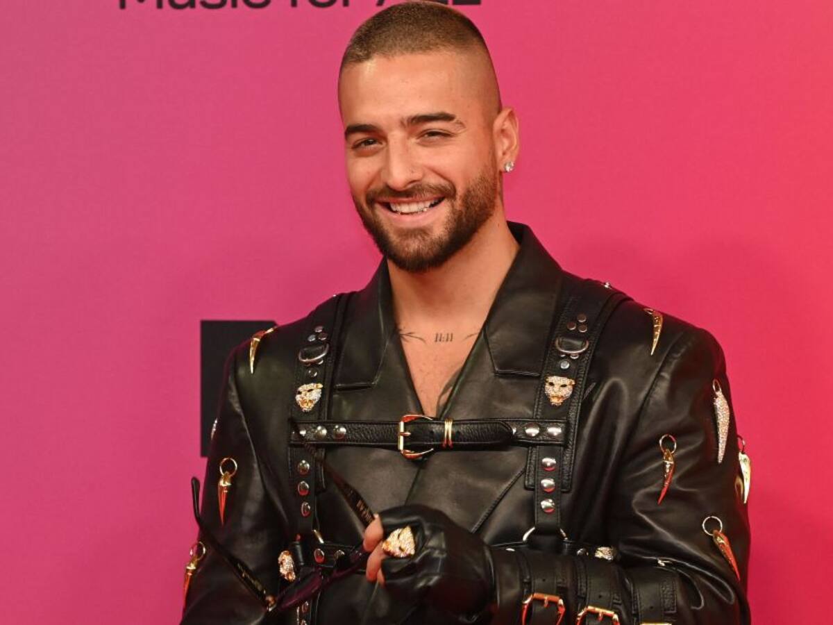 Maluma es la nueva cara de la campaña primavera-verano de Versace