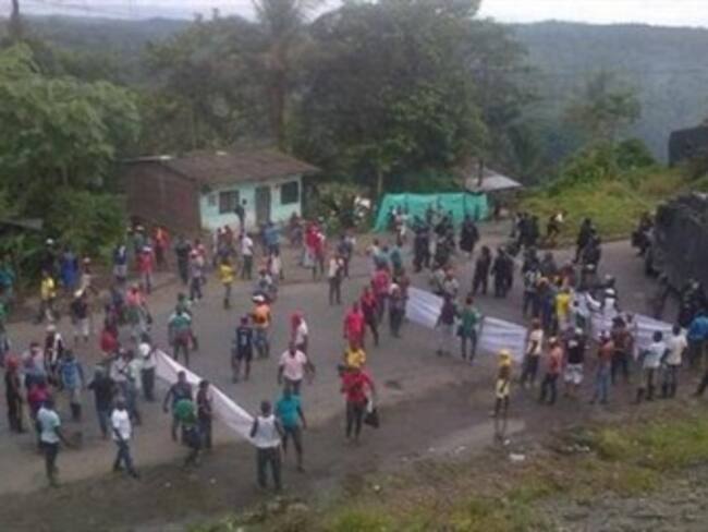 En carpas y cambuches permanecen unos 3.000 mineros que participan del paro en Caldas