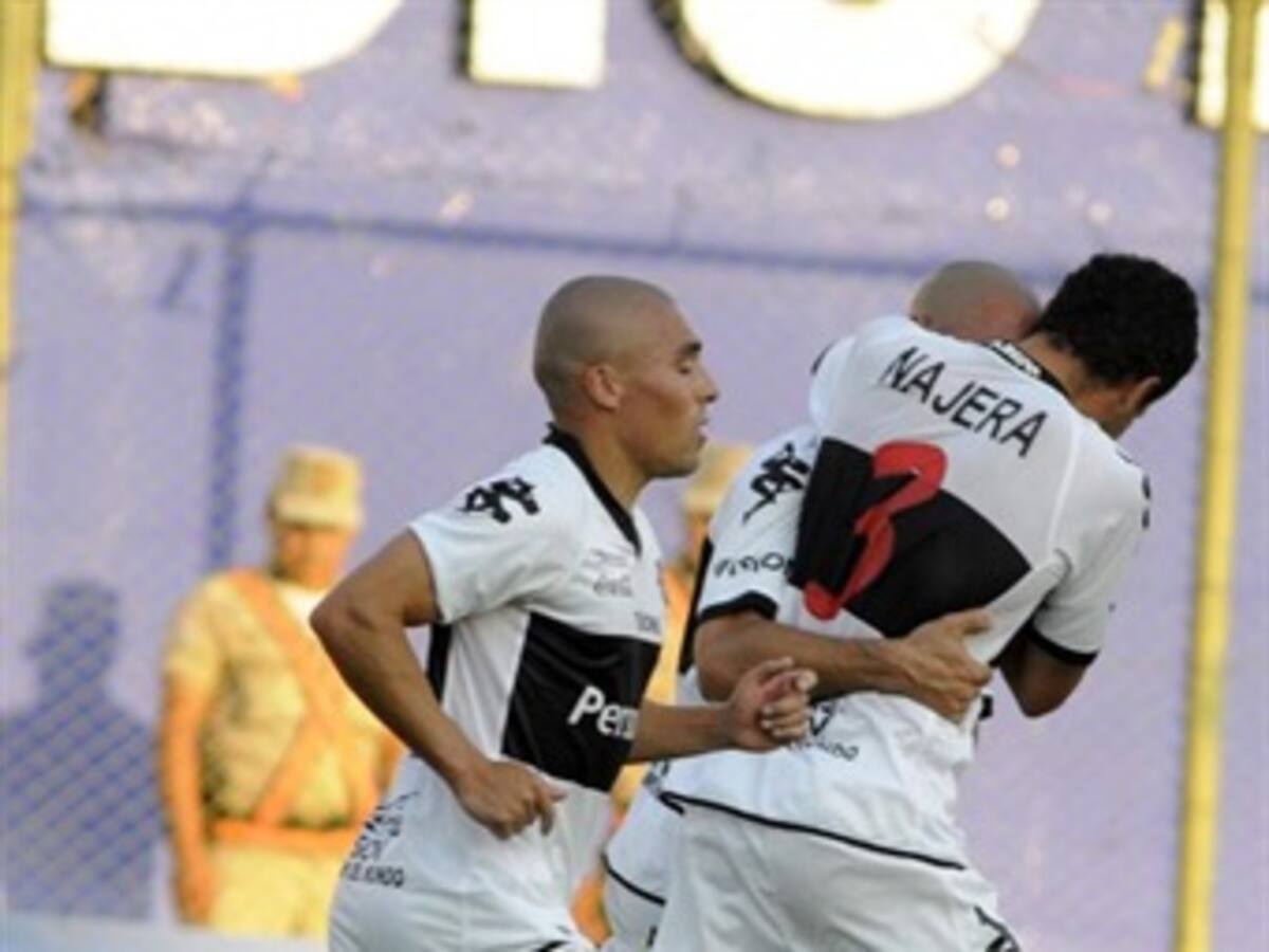 Pacho Najera anota gol que otorga título al Olimpia