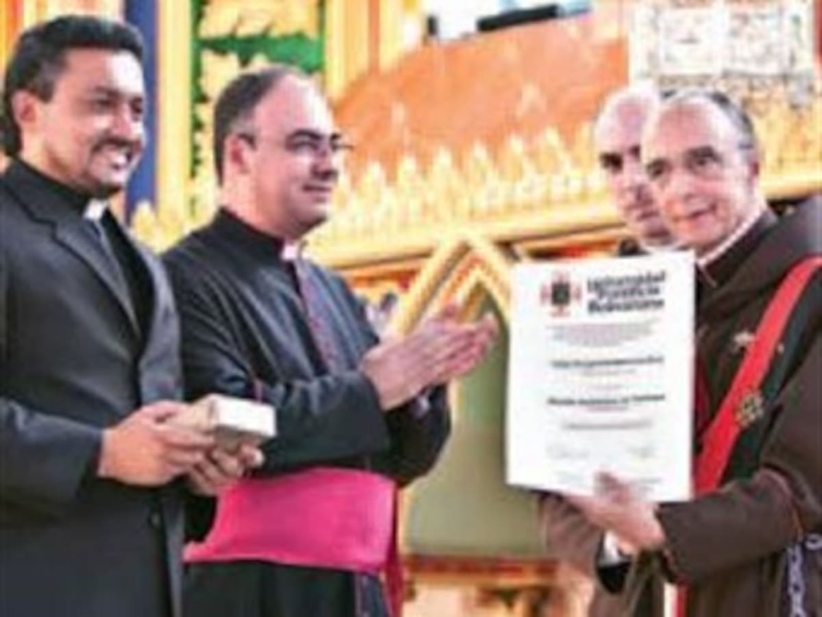 Rector de la UPB conoció en Roma al nuevo papa
