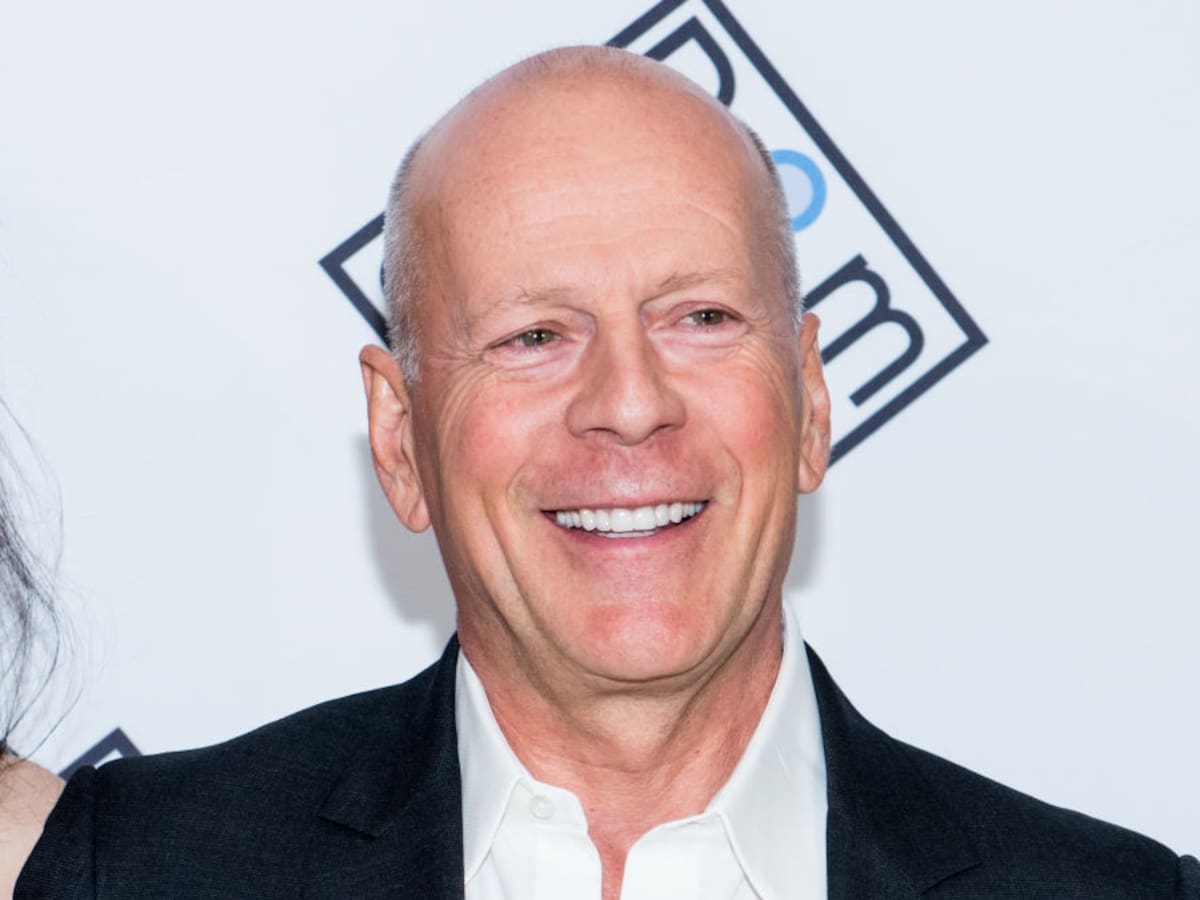 El actor Bruce Willis reaparece en una foto en redes durante la boda de su hija Tallulah Willis
