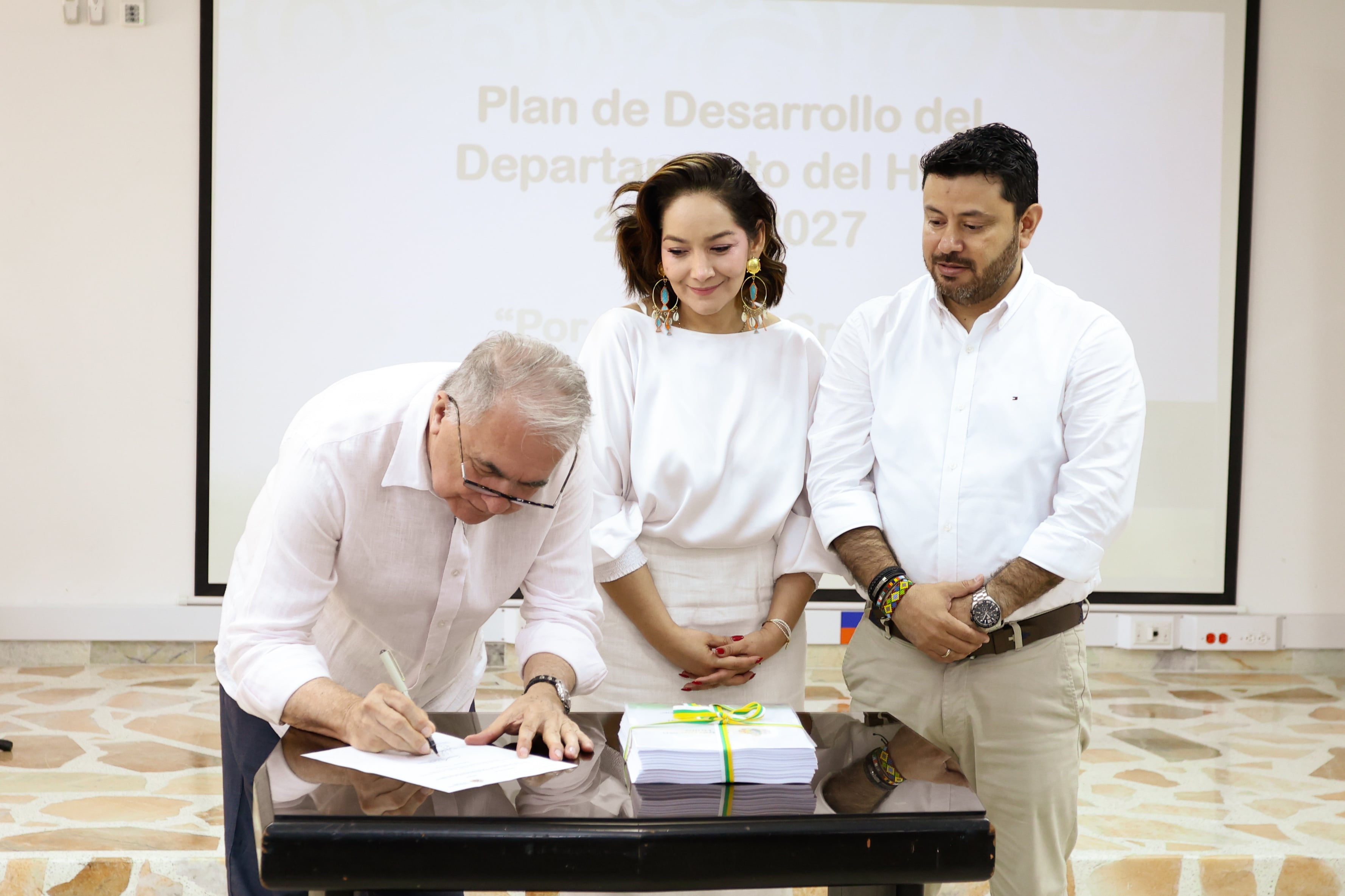 Se ordeno Plan de Desarrollo 2024-2027 en el Huila. Foto Gobernación del Huila.