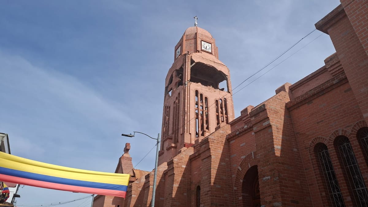 La torre de la Basílica Menor de Quimbaya, Quindío, se debe desmontar porque es un riesgo: párroco