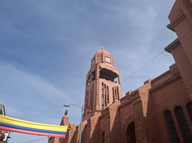 Así quedó la iglesia de Quimbaya, Quindío, afectada por el terremoto del 10 de agosto. Foto: Vanessa Porras