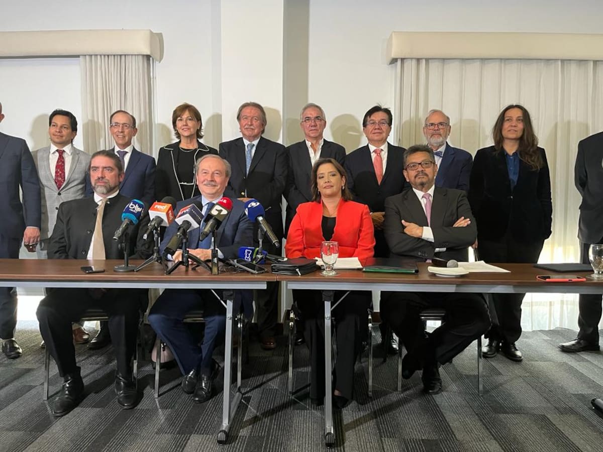 El texto de la reforma a la salud no resolvió inquietudes de exministros