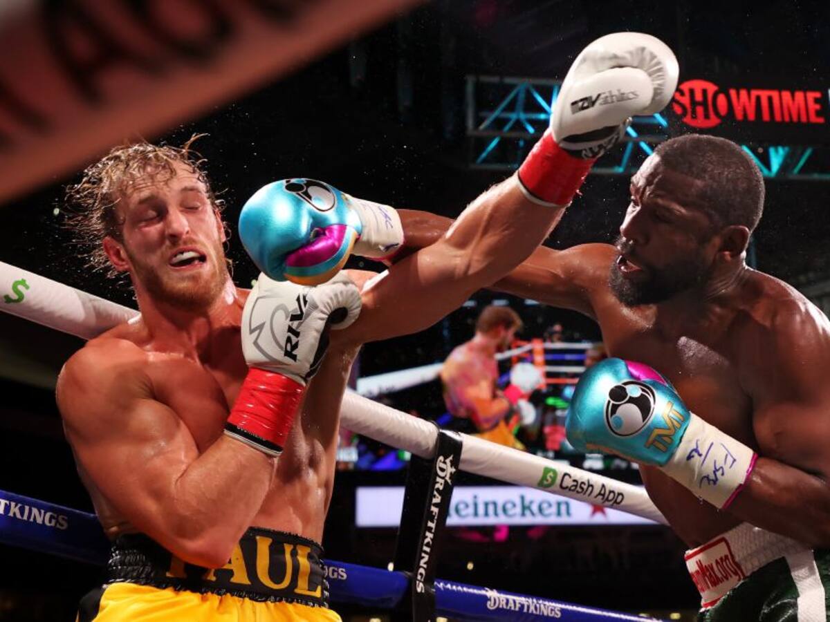 Floyd Mayweather domina a Logan Paul en un criticado show de boxeo