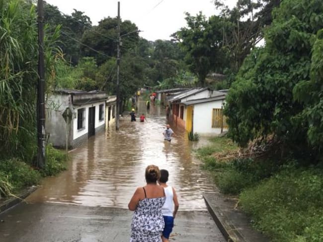 Más de 300 damnificados deja el desbordamiento de los ríos Consota y Otún