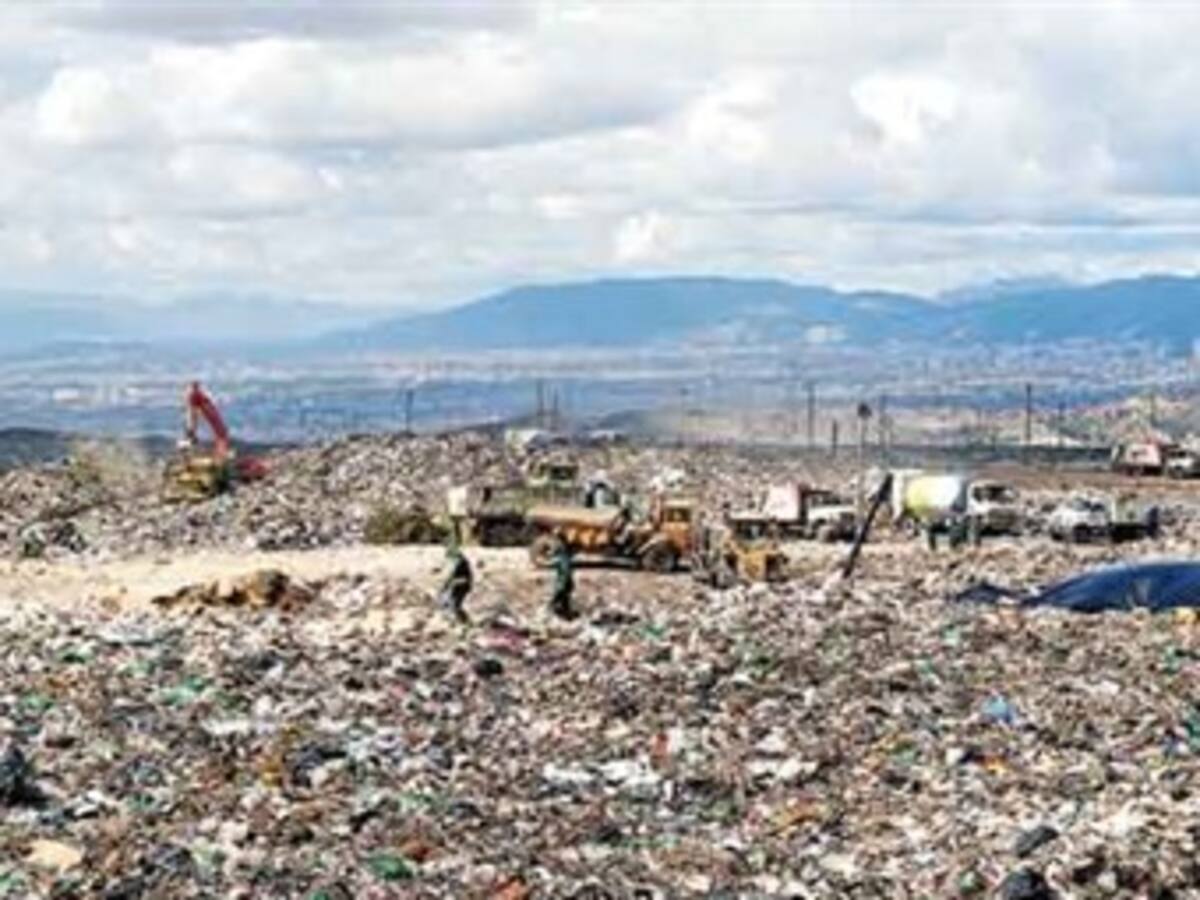 Habitantes que viven cerca de relleno Doña Juana temen por su ampliación