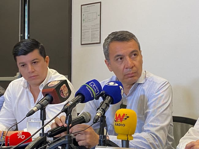 Buscan soluciones para habilitar paso en la vía Bucaramanga - Barrancabermeja