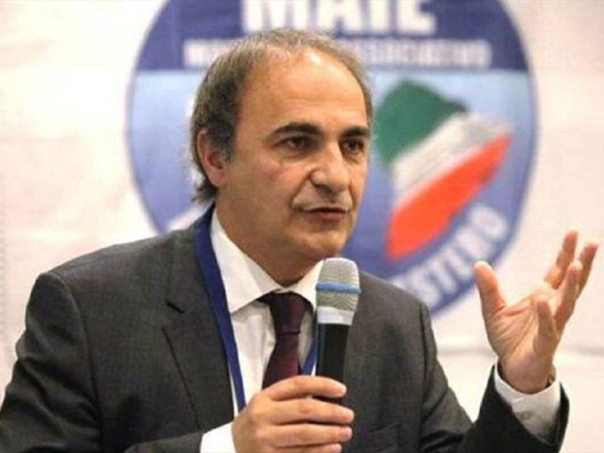 No es justo que una minoría decida poner en crisis al Gobierno italiano: Ricardo Merlo