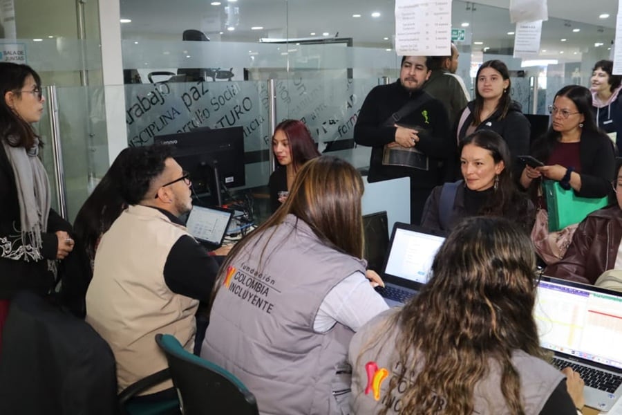 La Agencia Pública de Empleo del SENA tiene más de 30.000 vacantes en todo el territorio nacional. Foto: APE del SENA.
