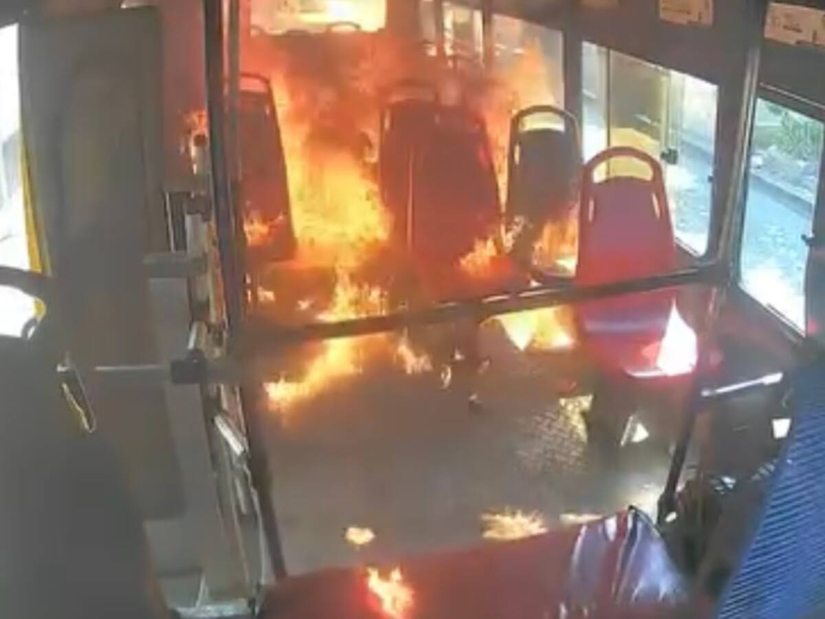 Las autoridades buscan a señalados de quemar un bus, en Soledad, Atlántico