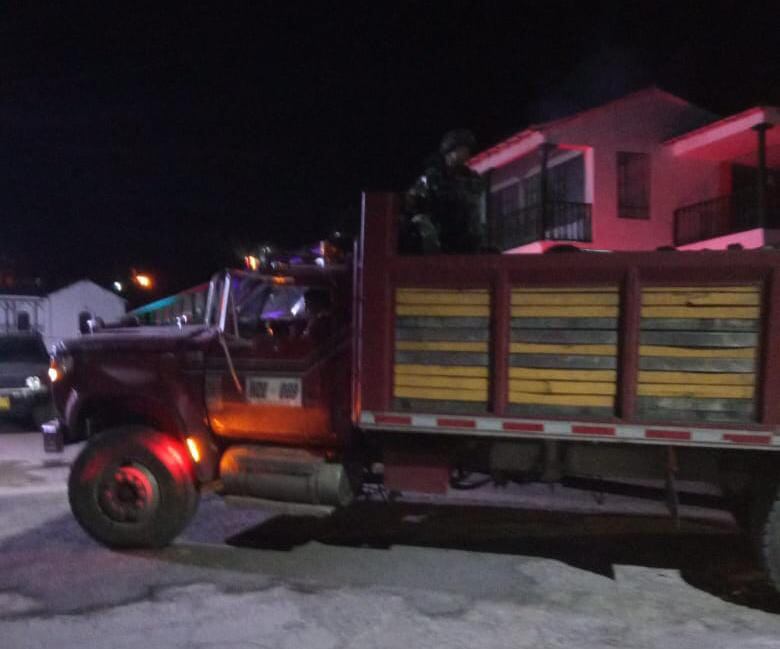 Inmovilizan carga de carbón en Tasco / Cortesía.
