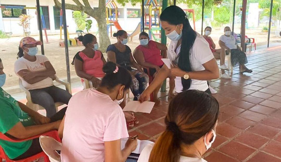 20 mujeres del corregimiento de El Sudán en Tiquisio, serán formadas en tecnología para que puedan relatar sus vivencias