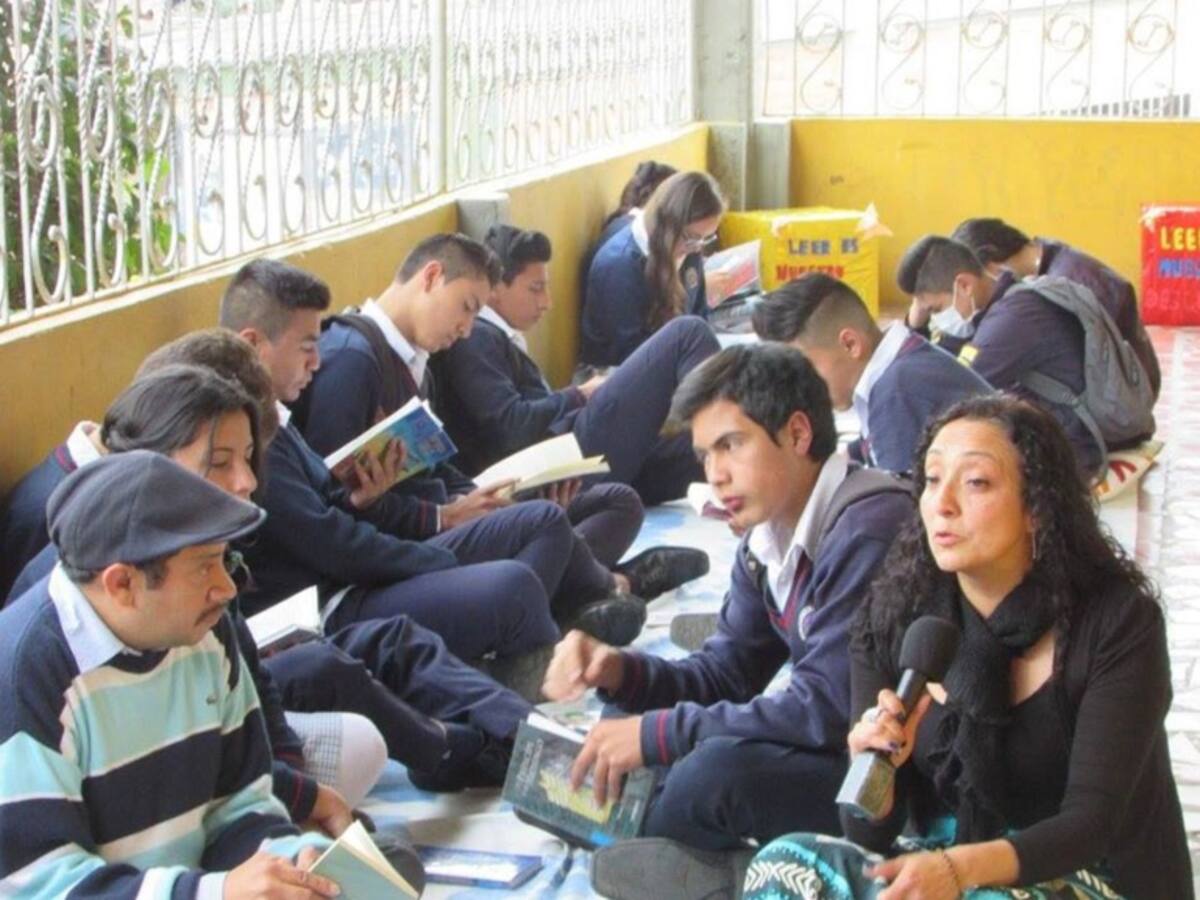 “Pasillo Literario”