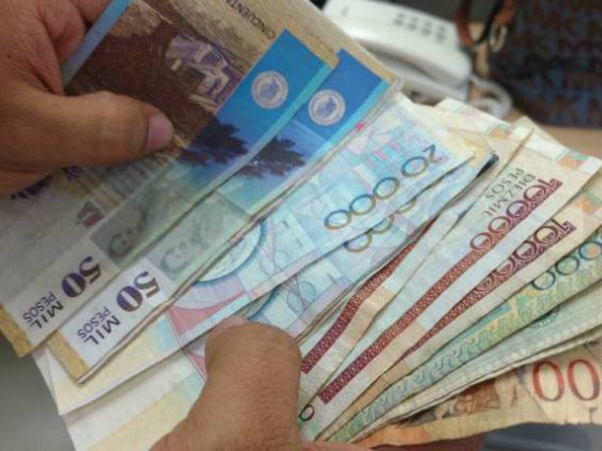 Delincuentes hurtan $20 millones de una entidad bancaria