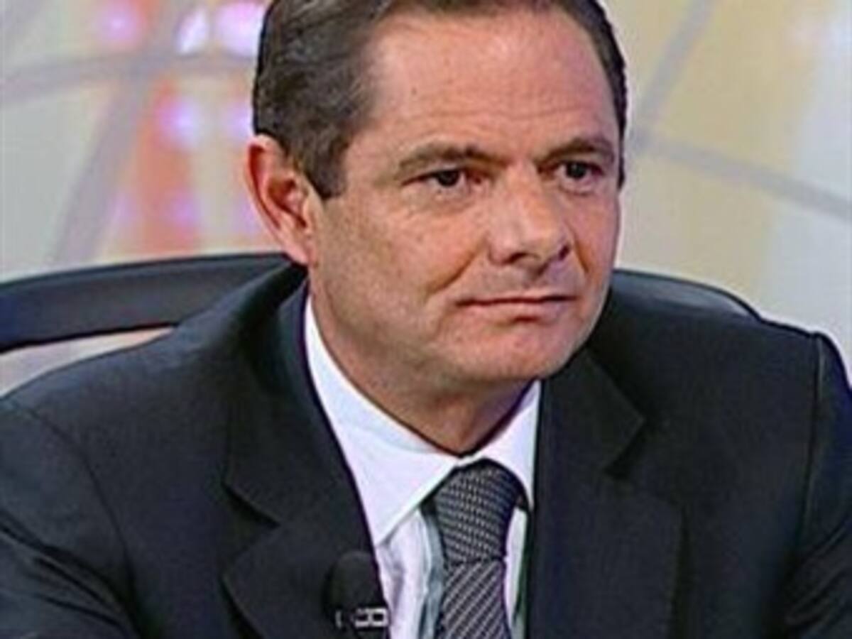 'Hay una vergonzosa concentración de propiedad de la tierra': Vargas Lleras