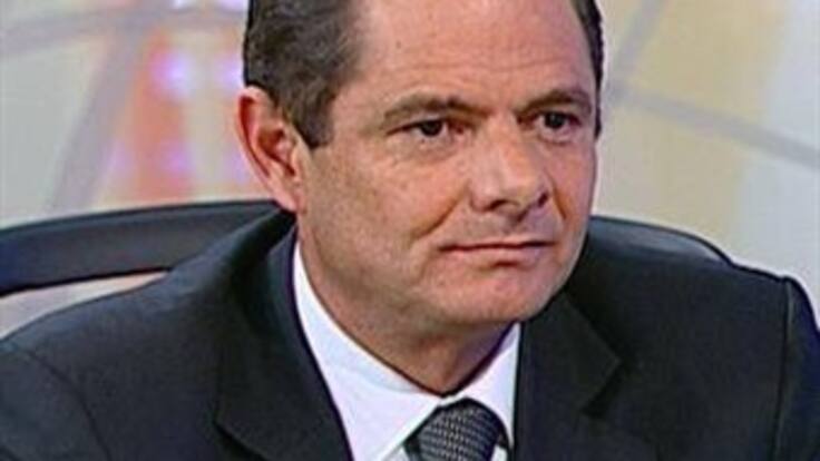 'Hay una vergonzosa concentración de propiedad de la tierra': Vargas Lleras