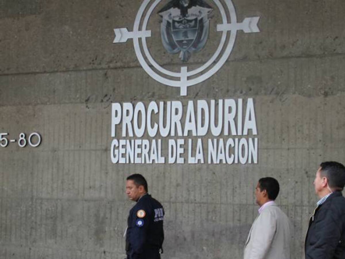 Procuraduría pide suspender licitación de patios y grúas en Bogotá