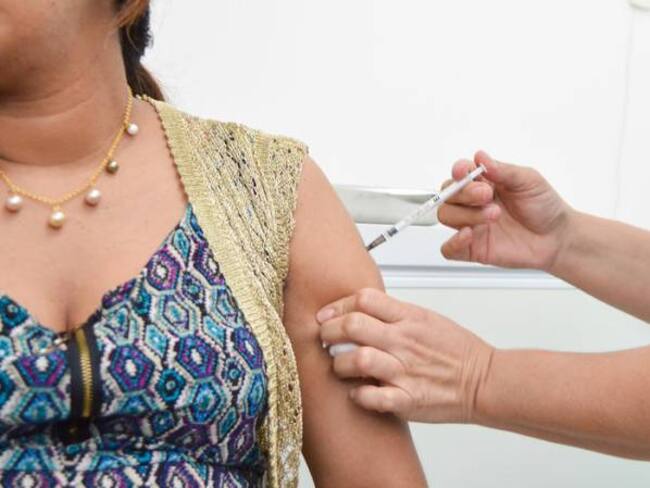 Más de 1.200 ciudadanos venezolanos vacunados en Bogotá