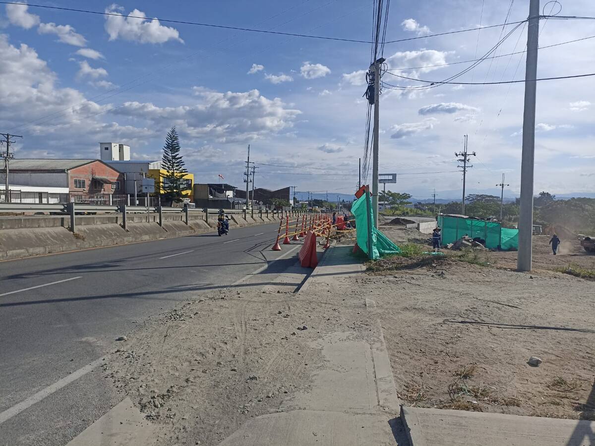Polémica por construcción de retorno en la doble calzada Armenia - Club Campestre