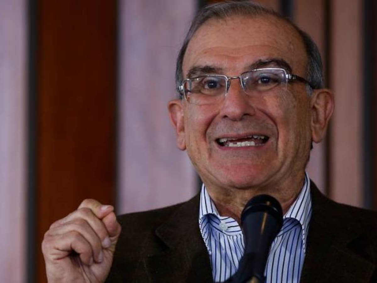 Trabajaremos de tiro largo hasta lograr el acuerdo final: De La Calle