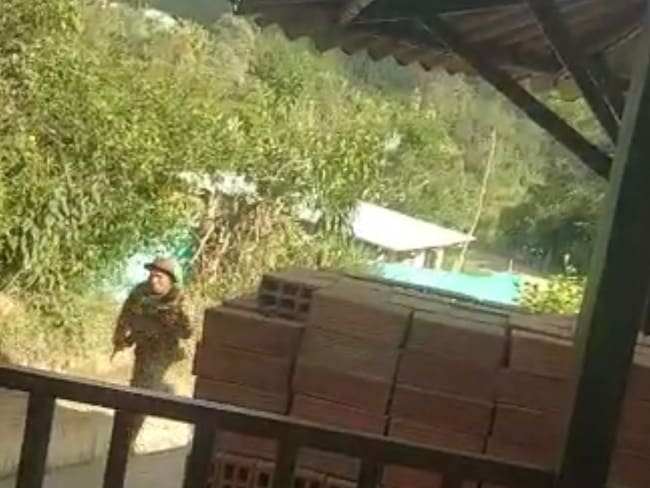Fuertes combates en medio de caseríos en Caldono, Cauca
