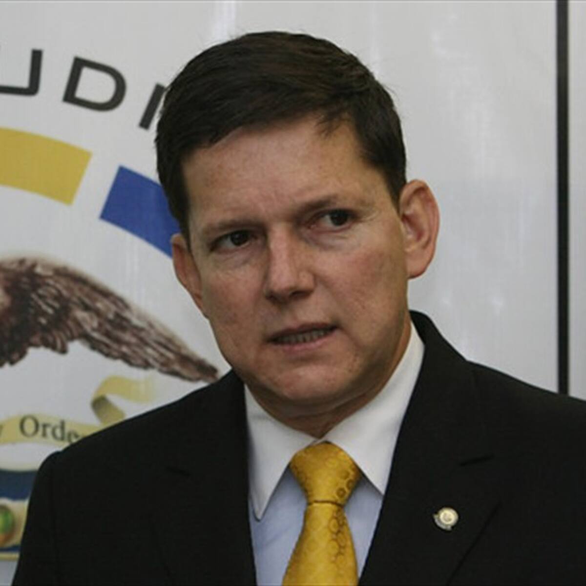 Juez ordena devolver esquema de protección a exministro de Justicia, Wilson Ruiz