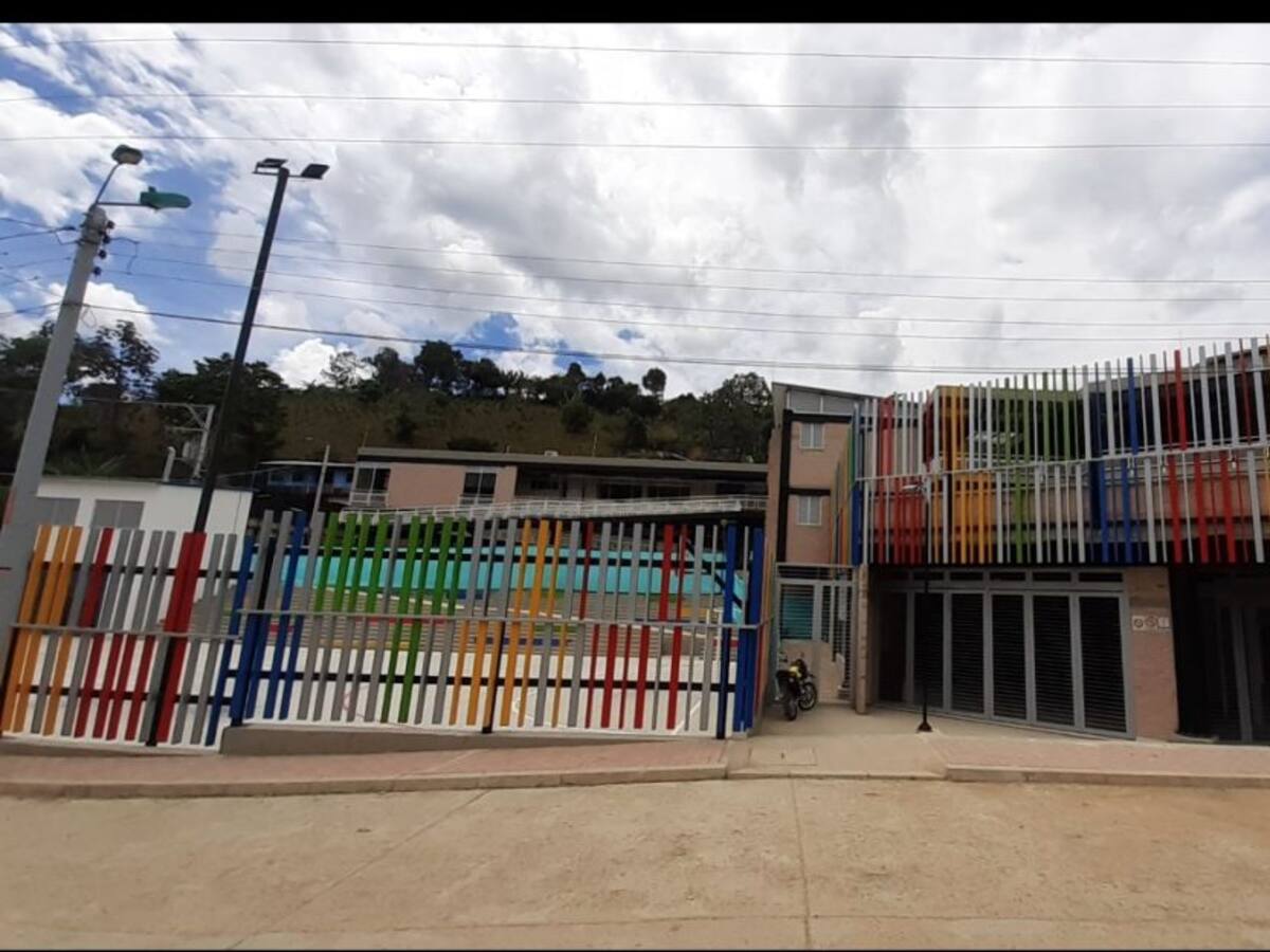 Con fotocopias y llamadas por 4G, docentes de Planadas continuaron educando