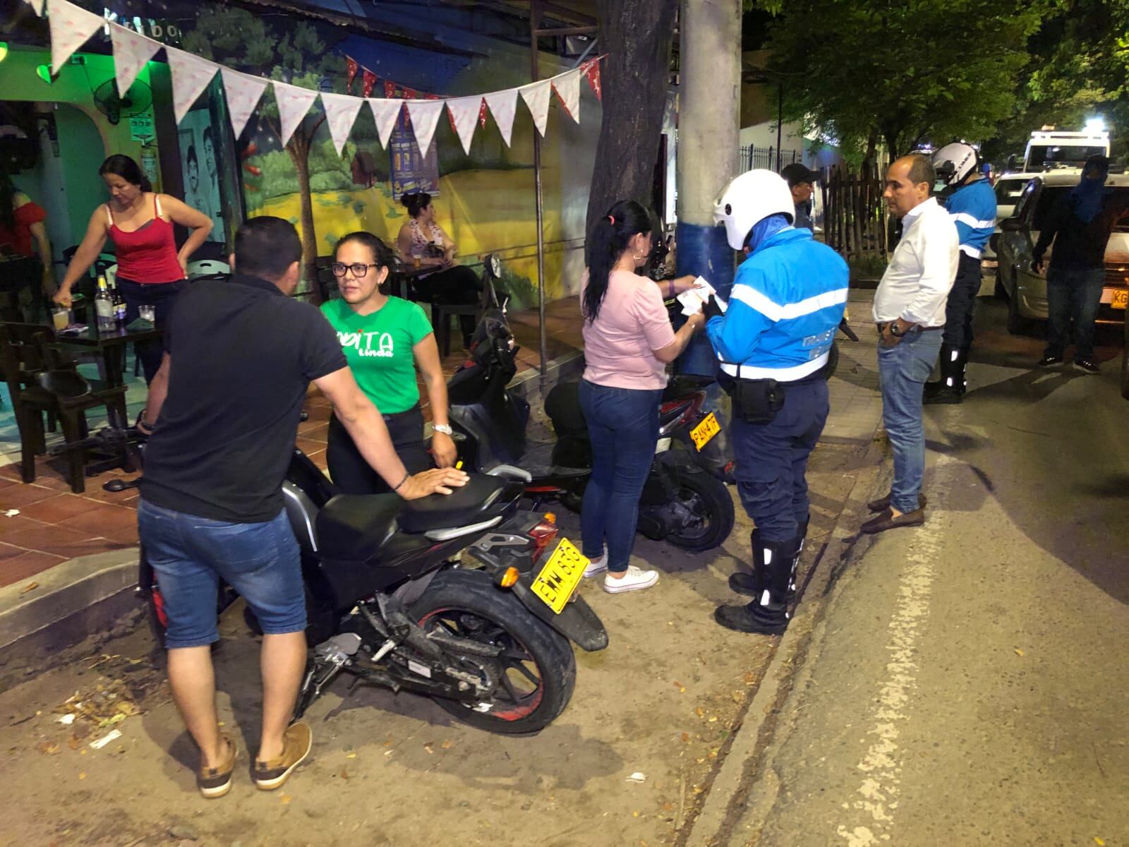 Dentro del marco de la estrategia ‘Neiva Segura e Inclusiva’, se llevaron a cabo controles nocturnos en los bares de la ciudad.