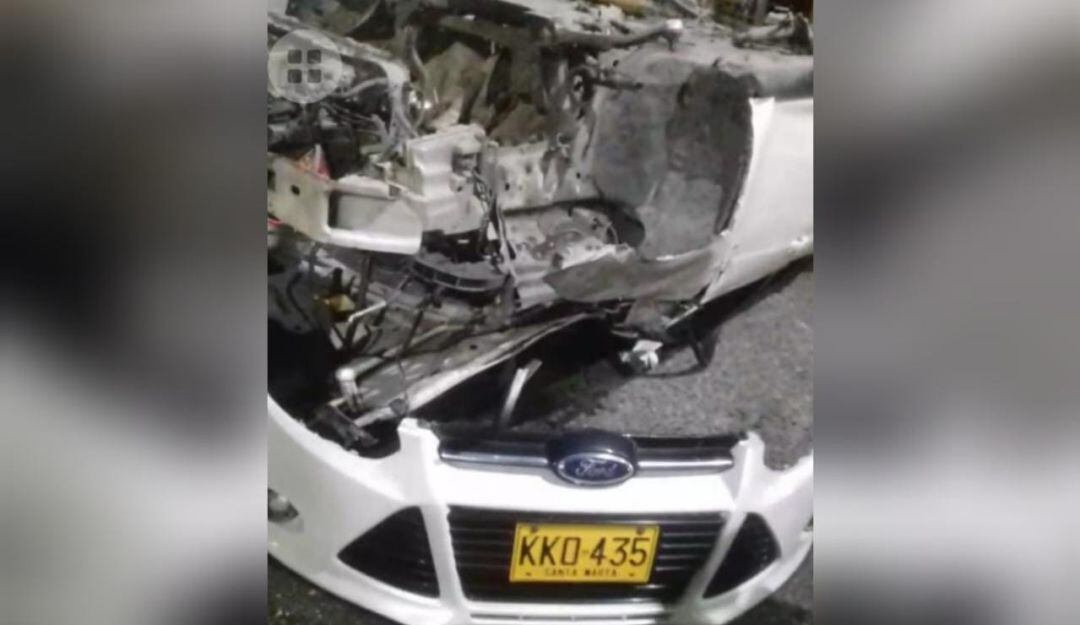 Vehículo accidentado en la carretera de la Circunvalar en Barranquilla.