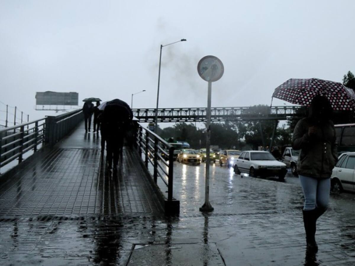 Van 160 familias damnificadas por temporada invernal en Bogotá