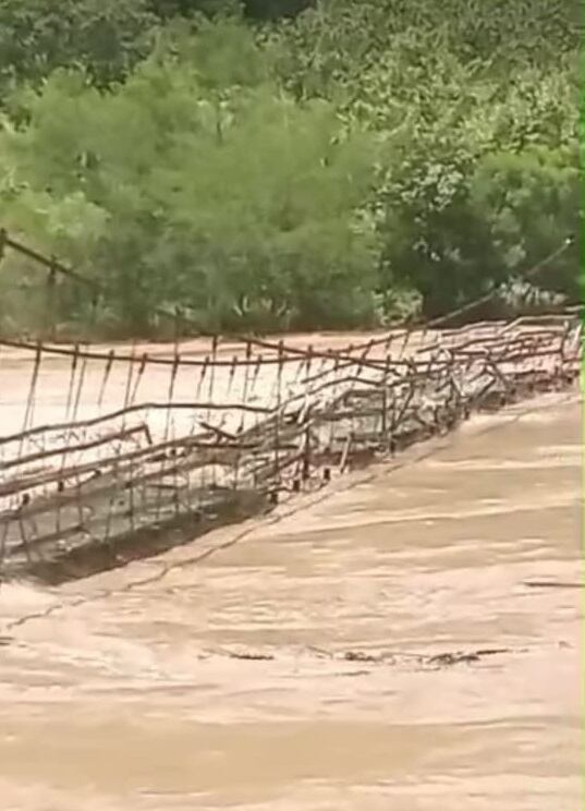 Puente colapsado en vereda La Angelina- foto cortesía