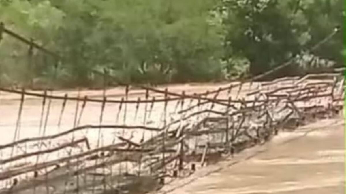 El alto nivel del río Cauca dañó el puente de la vereda La Angelina de Buriticá
