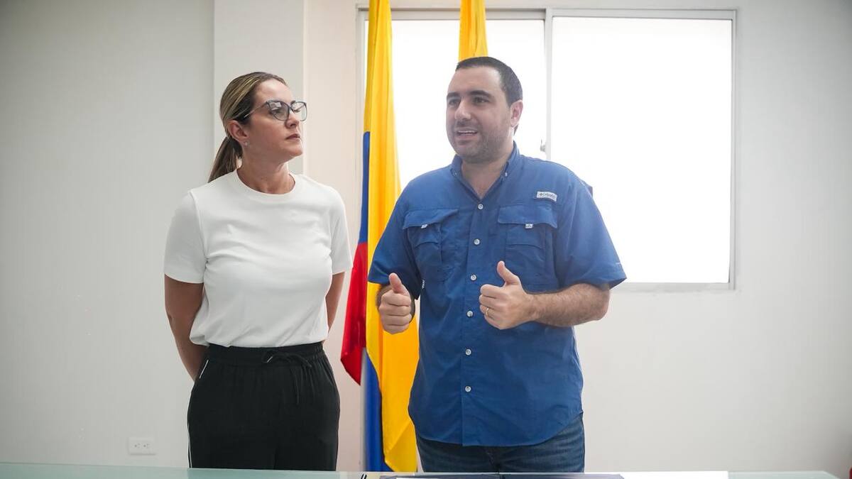Yamil Arana firma la primera Política Pública de Salud Mental en la historia de Bolívar