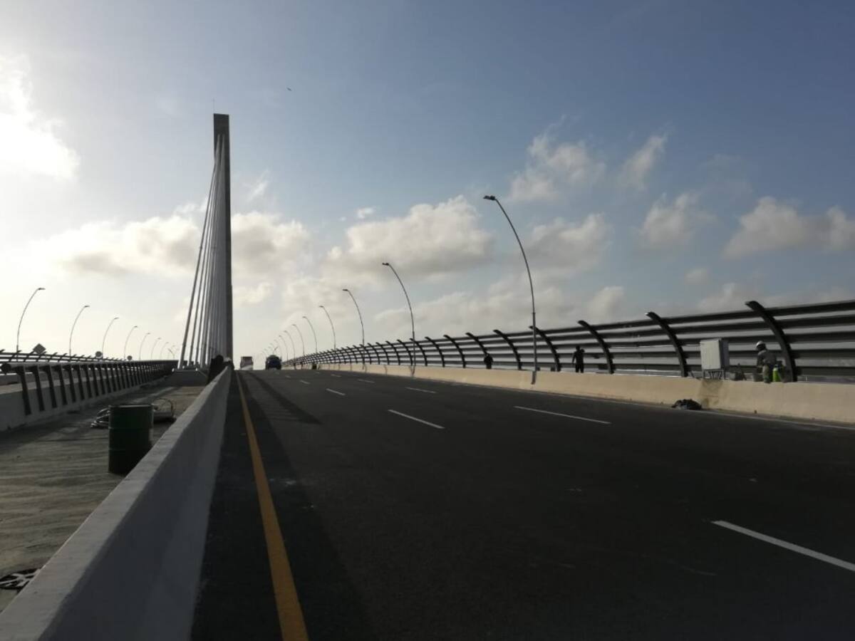 Esta mega-infraestructura tuvo una inversión de $800.000 millones, tiene una longitud de 3.2 kilómetros que conecta a los departamentos del Atlántico y Magdalena