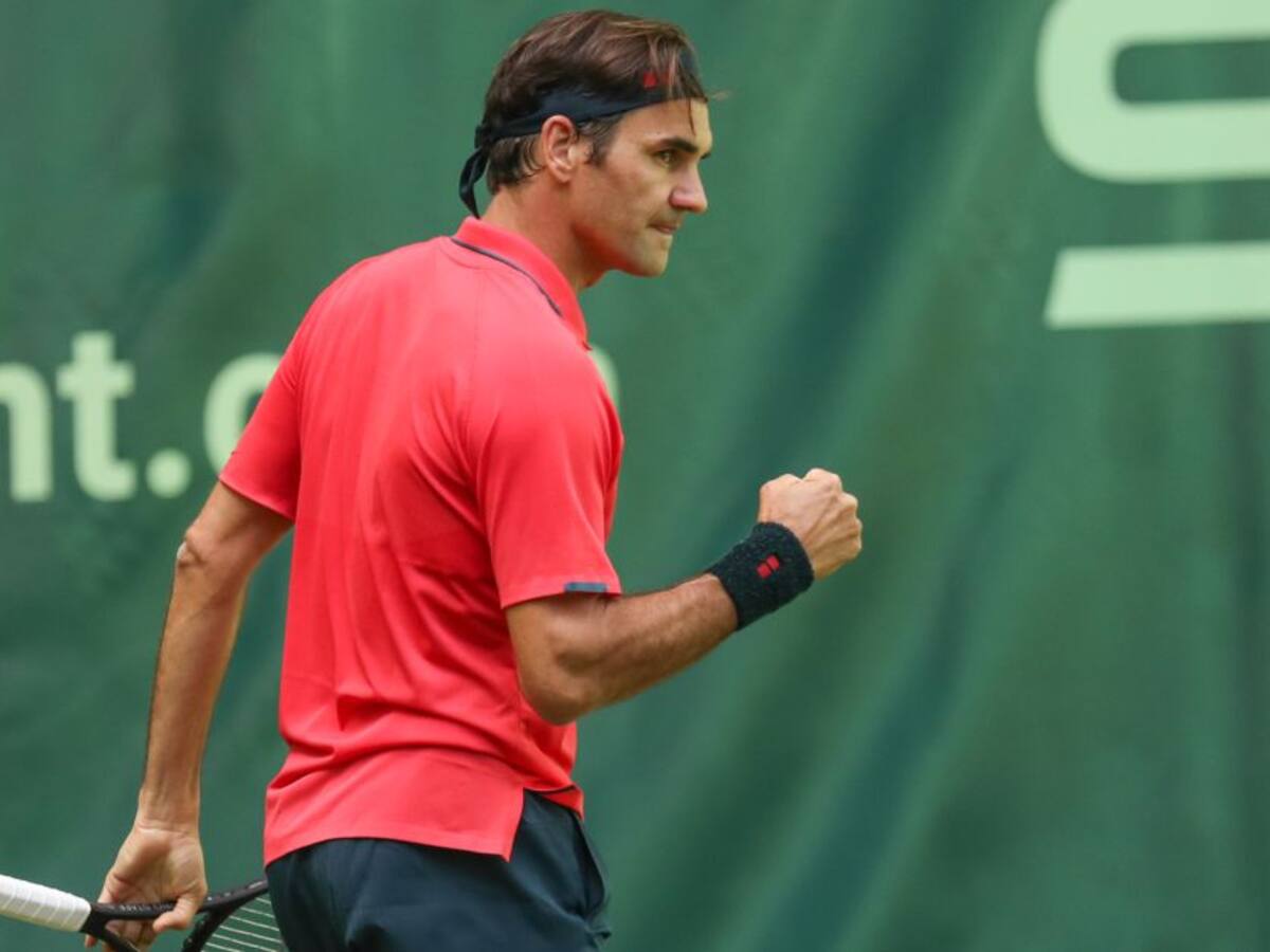 Federer debutó en Halle con victoria sobre Ilya Ivashka