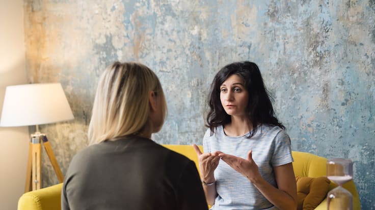 Psicóloga clínica explica: ¿Cómo poner en práctica la comunicación emocional sin conflicto?