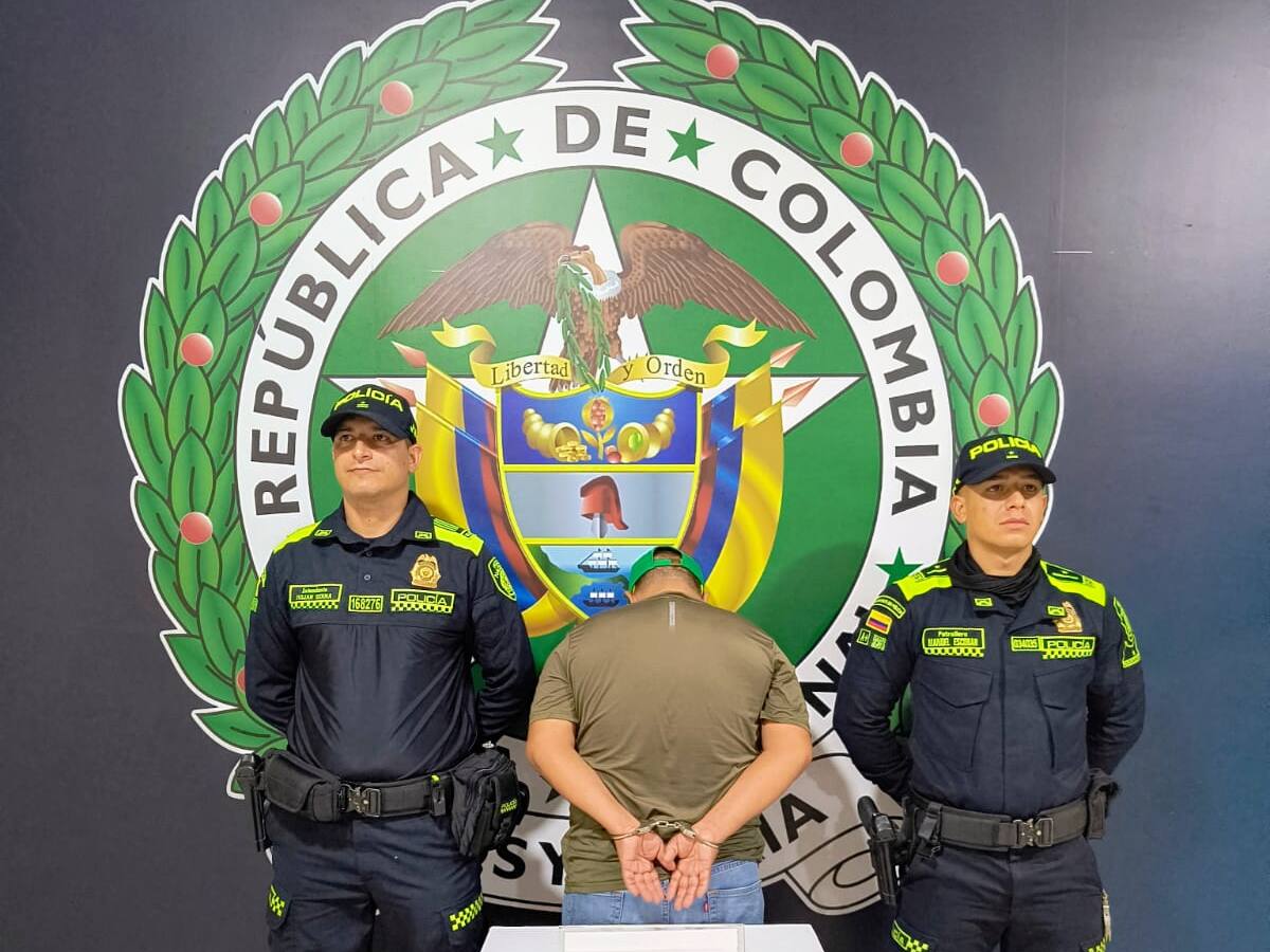 Adulto de 54 años capturado tras ser encontrado con una menor de edad en un motel de Cali