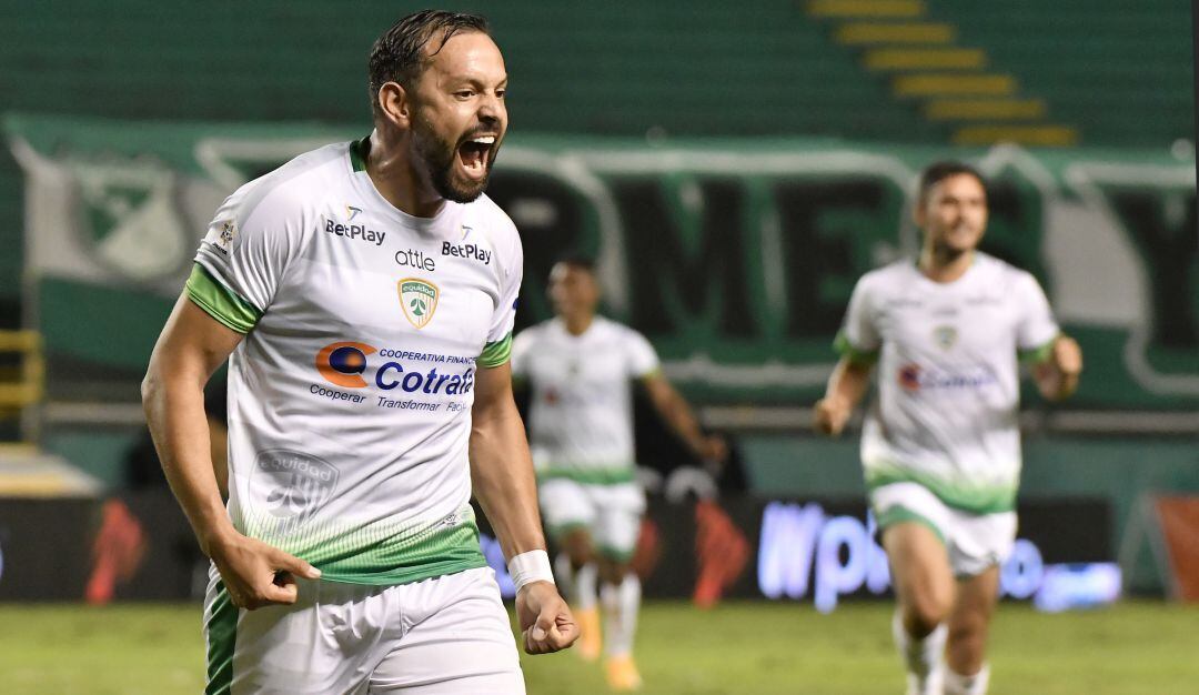  Matías Mier, de La Equidad, anotó un gol olímpico en la Liga 2020.
