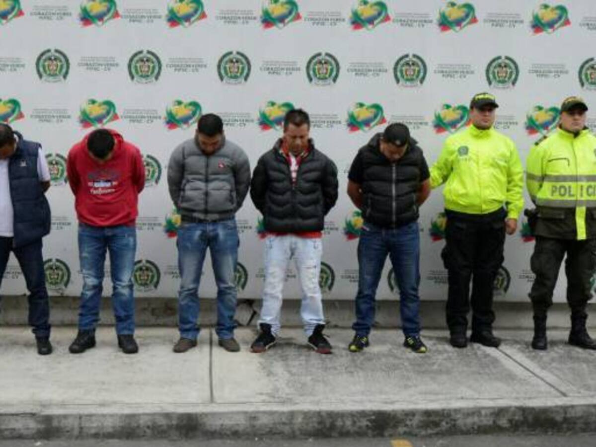 Capturan a tramitadores que prometían solución a conductores borrachos