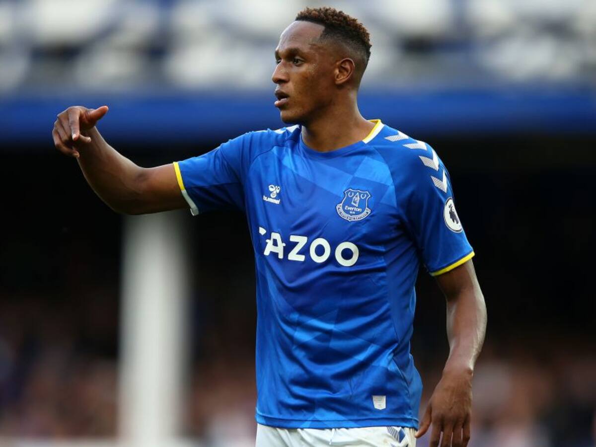 Yerry Mina llegó tocado después de Eliminatorias y será baja en Everton