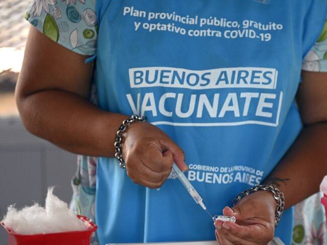 Las vacunaciones en Argentina se han retrasado por la demora en el envío de nuevos lotes de medicinas contra el coronavirus. 