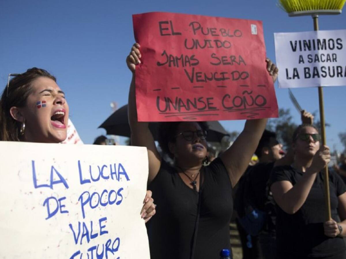 Tensión política en República Dominicana por fallas en votación electrónica