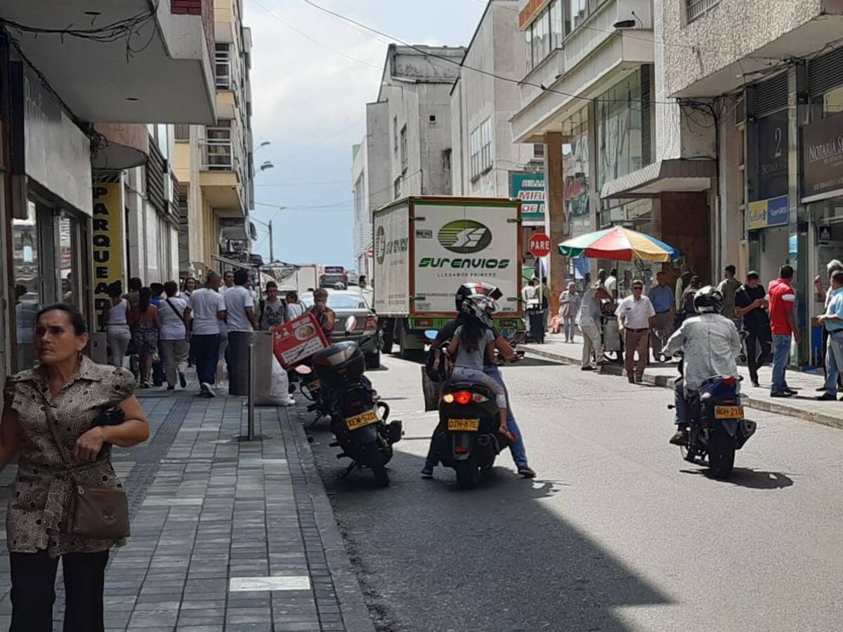 Viernes 21 de febrero entra a regir decreto que prohíbe parrillero en moto